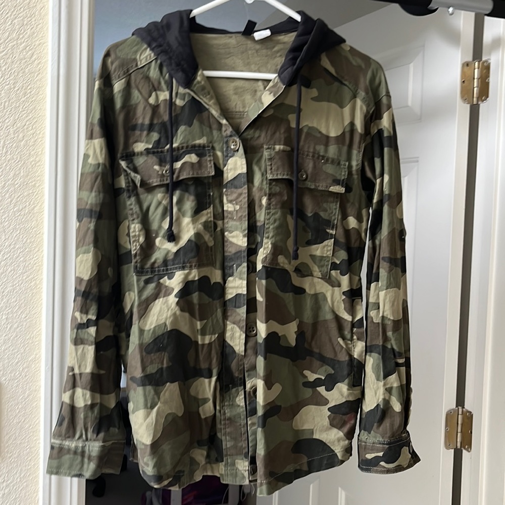 Camo Hooded button up Shirt